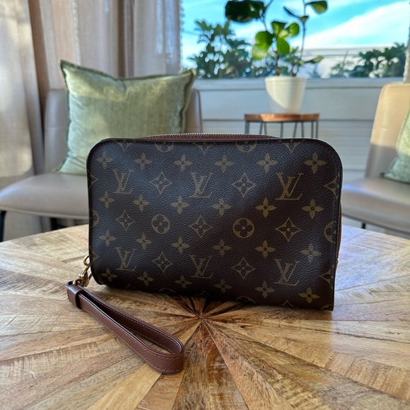 SOLD📌 Vintage Louis Vuitton Orsay Clutch - Picture 1 of 10